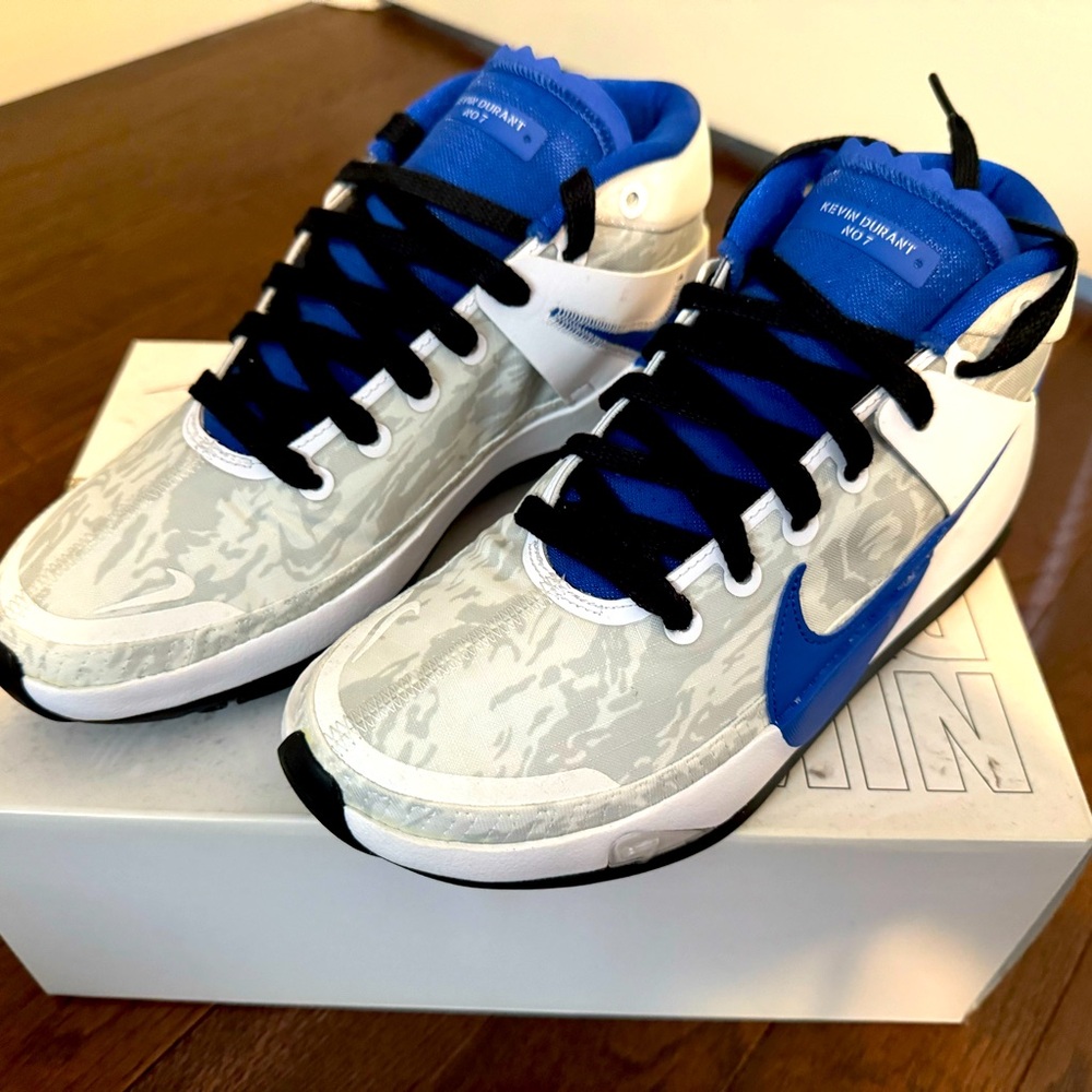 KD Kevin Durant 7’s Nike Basketball Shoe
